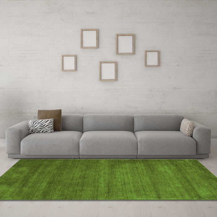 Machine Washable Abstract Green Contemporary Area Rugs in a Living Room,, wshcon87grn