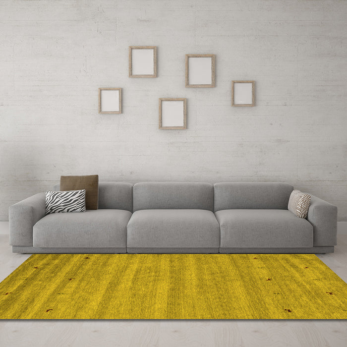 Machine Washable Abstract Yellow Contemporary Rug in a Living Room, wshcon885yw