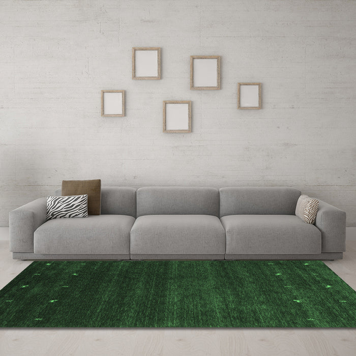 Machine Washable Abstract Emerald Green Contemporary Area Rugs in a Living Room,, wshcon887emgrn