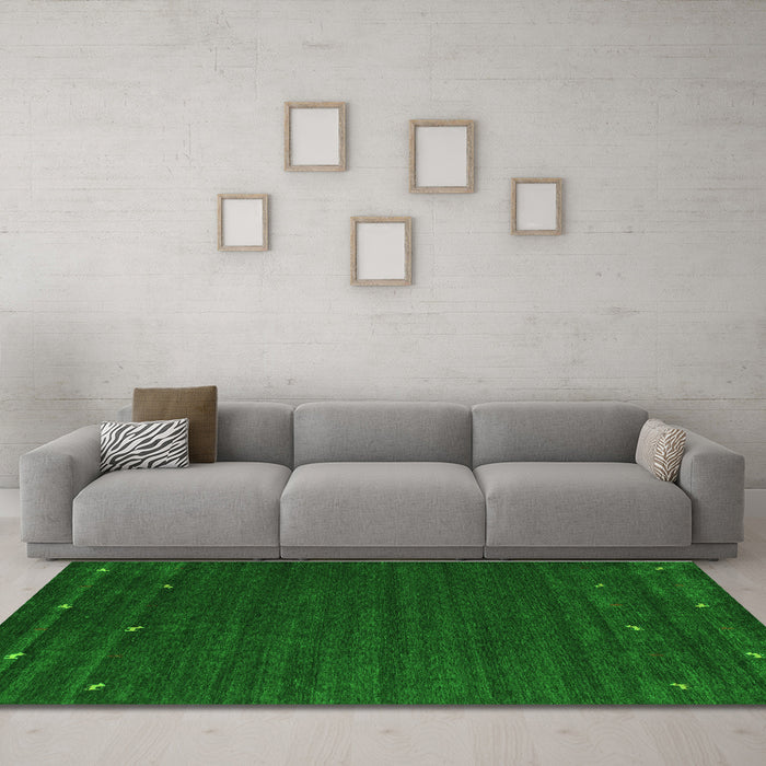 Machine Washable Abstract Green Contemporary Area Rugs in a Living Room,, wshcon888grn
