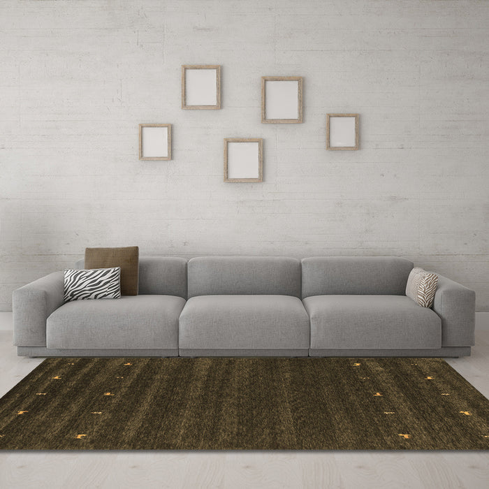 Machine Washable Abstract Brown Contemporary Rug in a Living Room,, wshcon890brn