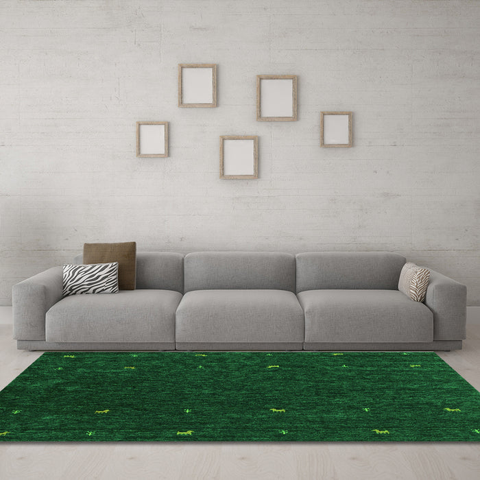 Machine Washable Abstract Green Contemporary Area Rugs in a Living Room,, wshcon895grn