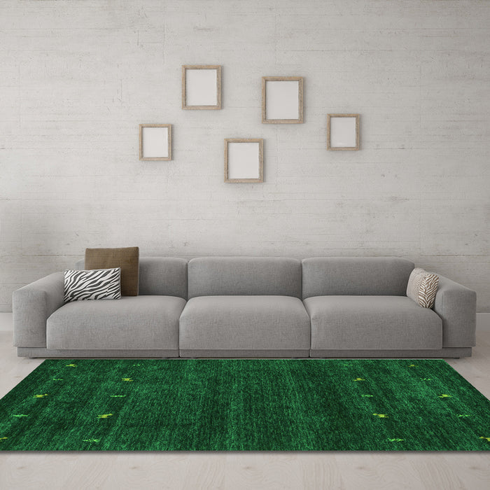 Machine Washable Abstract Green Contemporary Area Rugs in a Living Room,, wshcon897grn