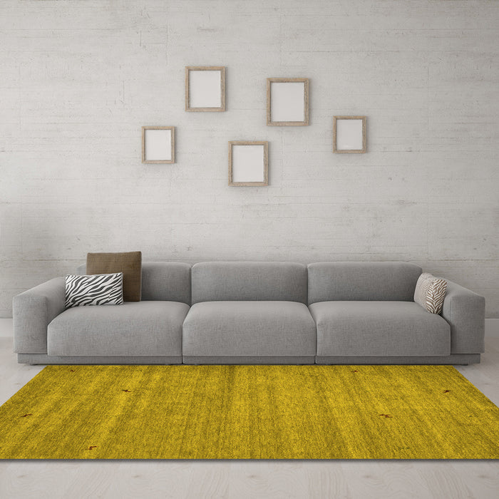 Machine Washable Abstract Yellow Contemporary Rug in a Living Room, wshcon904yw