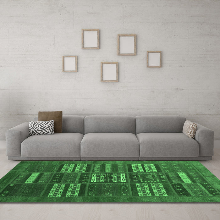 Machine Washable Abstract Emerald Green Contemporary Area Rugs in a Living Room,, wshcon905emgrn