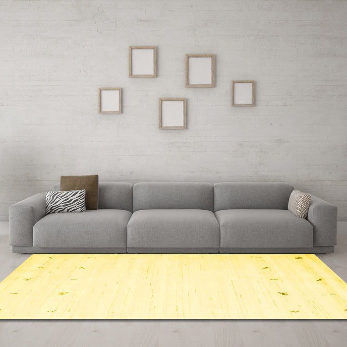 Machine Washable Solid Yellow Modern Rug in a Living Room, wshcon908yw