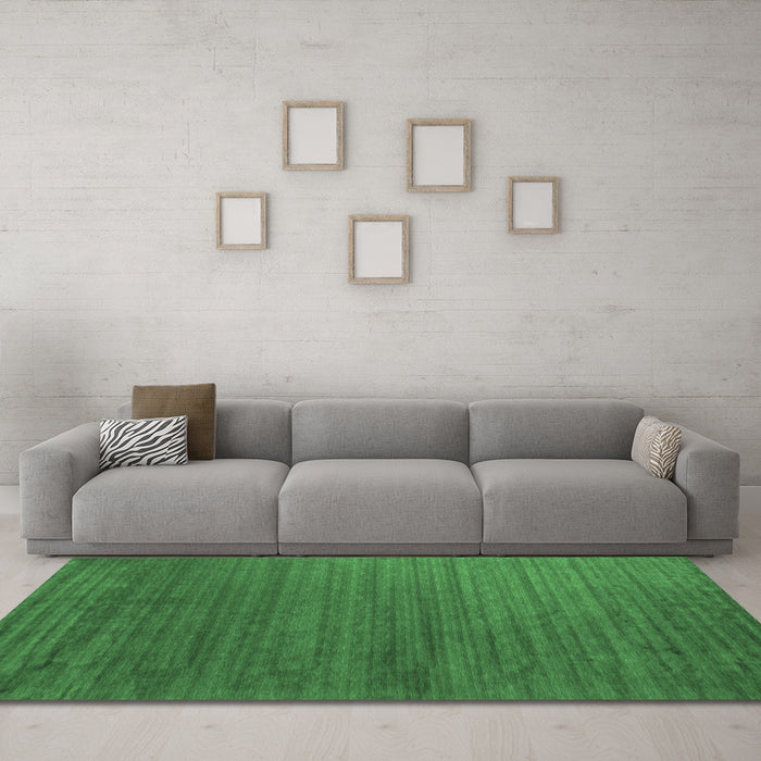 Machine Washable Abstract Emerald Green Contemporary Area Rugs in a Living Room,, wshcon909emgrn