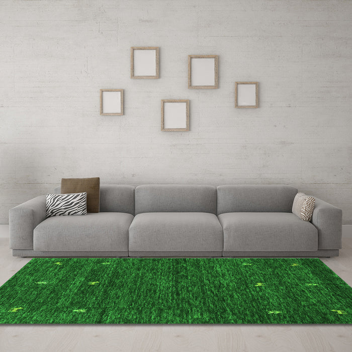 Machine Washable Abstract Green Contemporary Area Rugs in a Living Room,, wshcon919grn