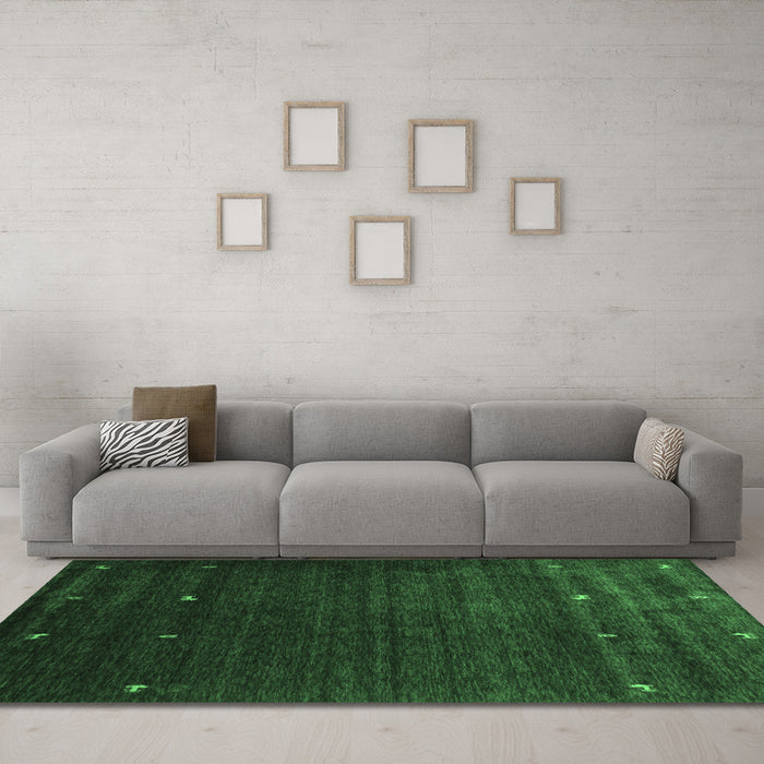 Machine Washable Abstract Emerald Green Contemporary Area Rugs in a Living Room,, wshcon927emgrn