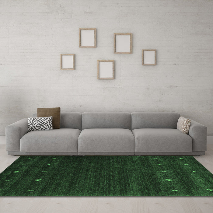 Machine Washable Abstract Emerald Green Contemporary Area Rugs in a Living Room,, wshcon928emgrn