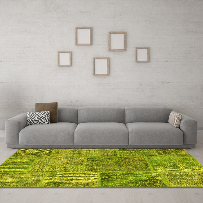 Machine Washable Patchwork Yellow Transitional Rug in a Living Room, wshcon940yw