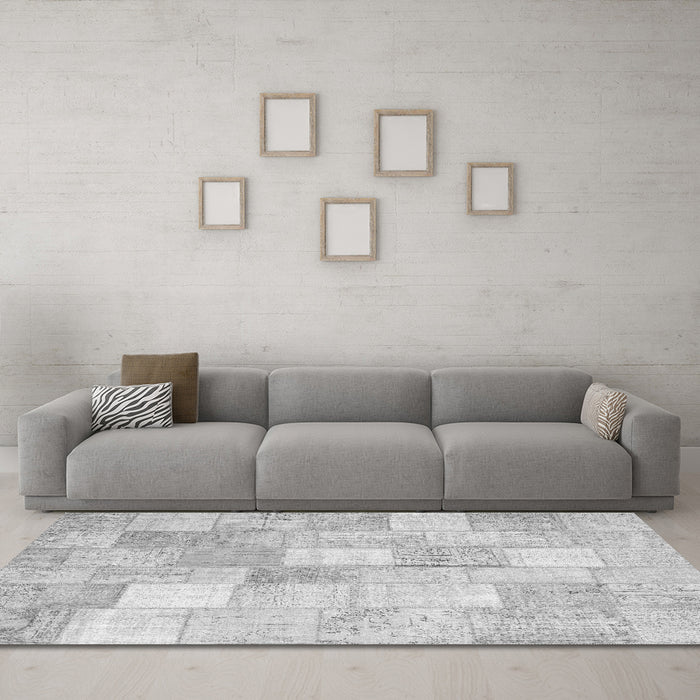 Machine Washable Abstract Gray Contemporary Rug in a Living Room,, wshcon943gry