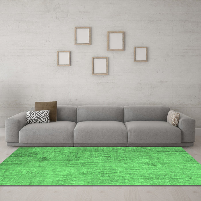Machine Washable Patchwork Emerald Green Transitional Area Rugs in a Living Room,, wshcon945emgrn