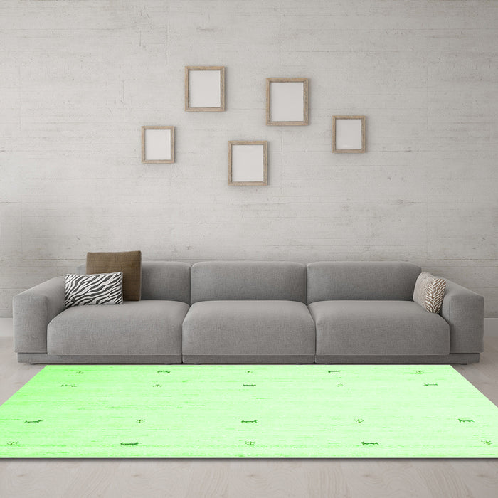 Machine Washable Solid Green Modern Area Rugs in a Living Room,, wshcon954grn