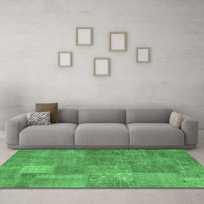 Machine Washable Patchwork Emerald Green Transitional Area Rugs in a Living Room,, wshcon964emgrn