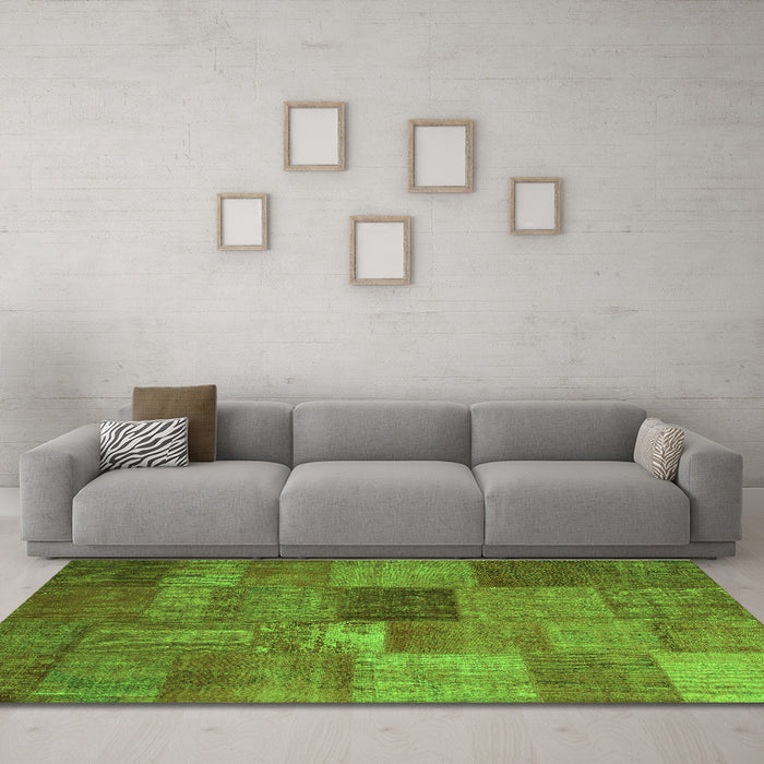 Machine Washable Patchwork Green Transitional Area Rugs in a Living Room,, wshcon965grn