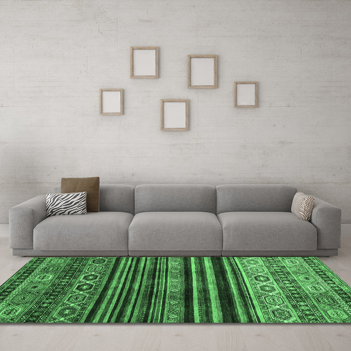 Machine Washable Abstract Emerald Green Contemporary Area Rugs in a Living Room,, wshcon966emgrn
