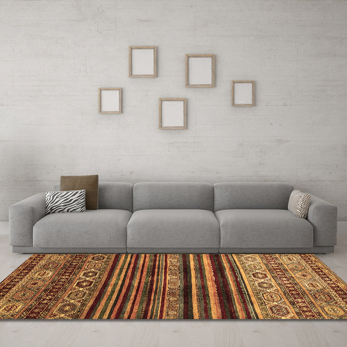 Machine Washable Abstract Brown Contemporary Rug in a Living Room,, wshcon966brn