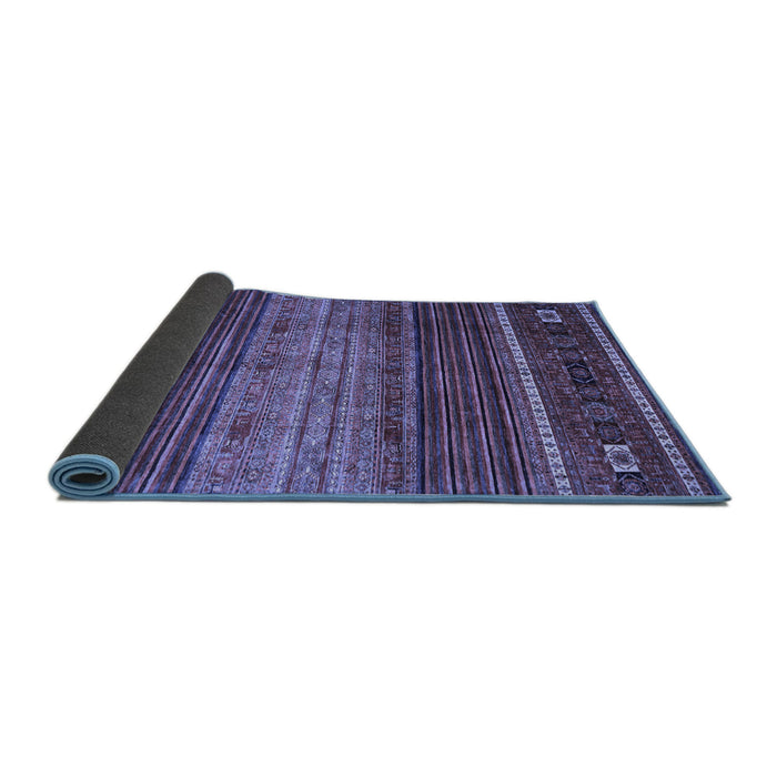 Sideview of Oriental Blue Traditional Rug, con969blu