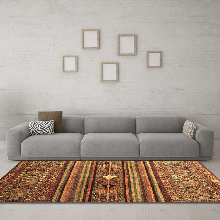 Machine Washable Abstract Brown Contemporary Rug in a Living Room,, wshcon971brn