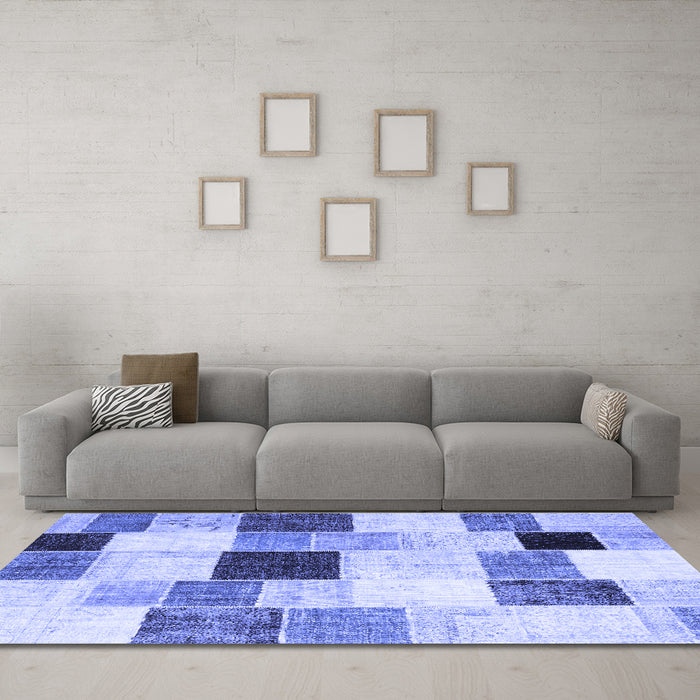 Machine Washable Patchwork Blue Transitional Rug in a Living Room, wshcon976blu