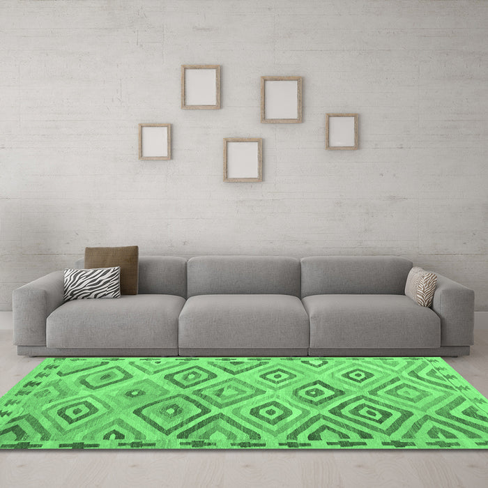 Machine Washable Southwestern Emerald Green Country Area Rugs in a Living Room,, wshcon978emgrn