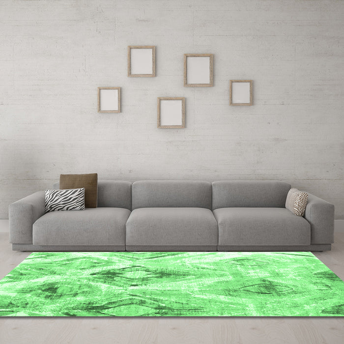Machine Washable Abstract Emerald Green Contemporary Area Rugs in a Living Room,, wshcon981emgrn