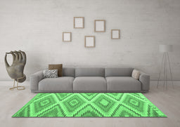 Machine Washable Southwestern Emerald Green Country Area Rugs in a Living Room,, wshcon993emgrn