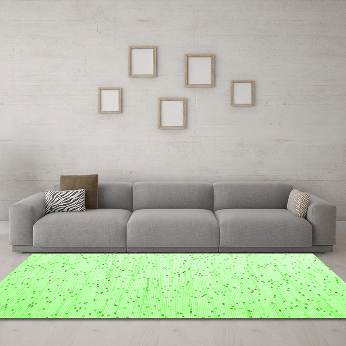 Machine Washable Solid Green Modern Area Rugs in a Living Room,, wshcon995grn