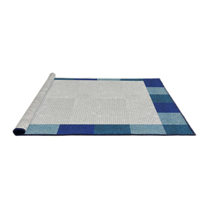 Serging Thickness of Machine Washable Transitional Pale Blue Lily Blue Rug, wshpat1146