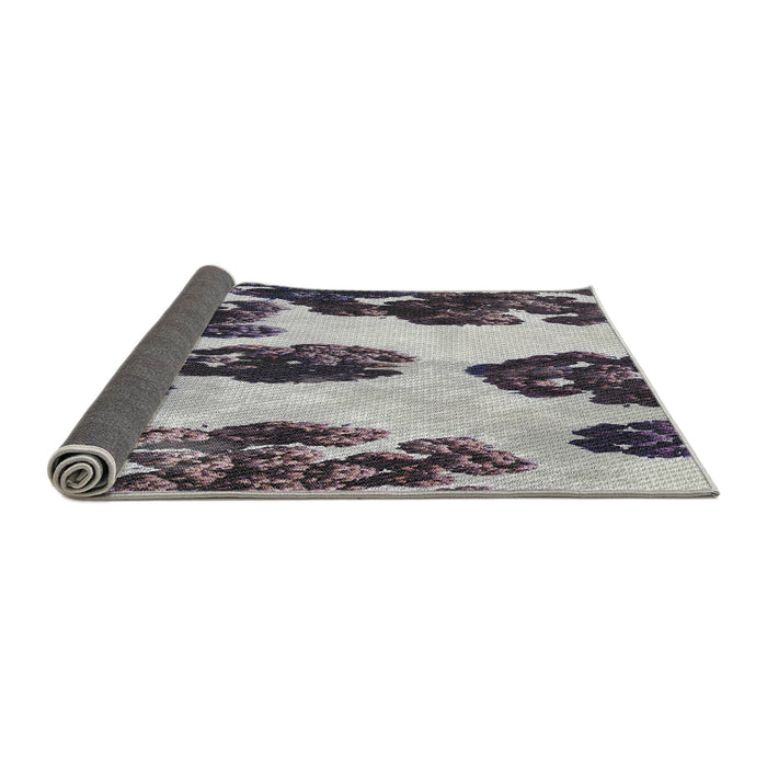 Thickness of Patterned Platinum Silver Gray Novelty Rug, pat1363