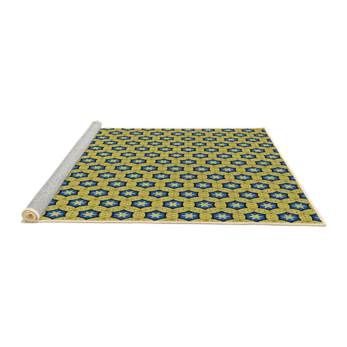Serging Thickness of Machine Washable Transitional Yellow Rug, wshpat1574