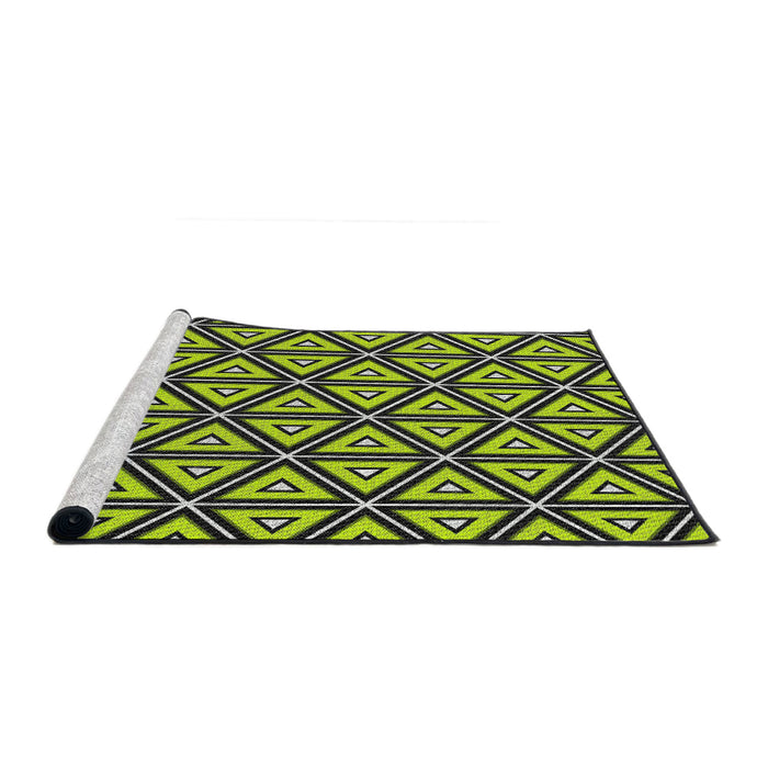 Serging Thickness of Machine Washable Transitional Green Rug, wshpat1633