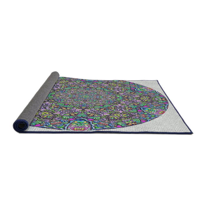 Thickness of Patterned Platinum Silver Gray Novelty Rug, pat1877