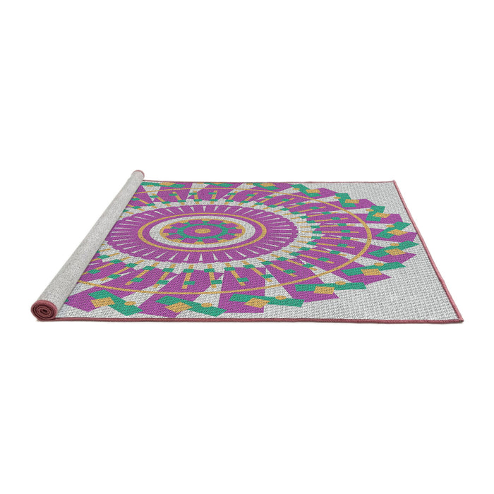 Serging Thickness of Machine Washable Transitional Platinum Silver Gray Rug, wshpat1909