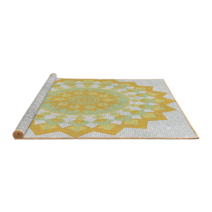 Serging Thickness of Machine Washable Transitional Brass Green Rug, wshpat1931