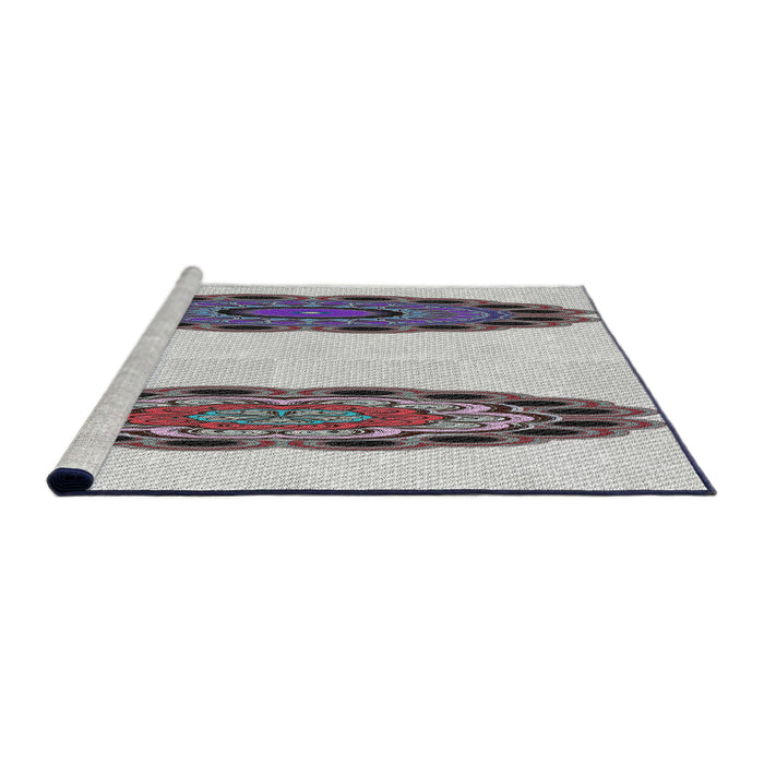 Serging Thickness of Machine Washable Transitional Platinum Gray Rug, wshpat1975