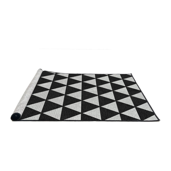 Serging Thickness of Machine Washable Transitional Black Rug, wshpat2207