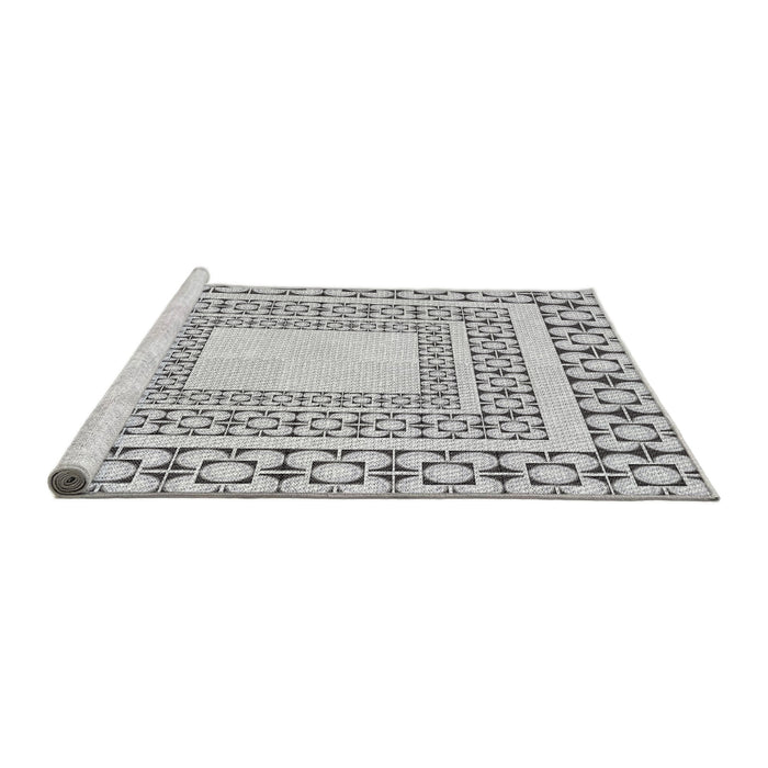 Serging Thickness of Machine Washable Transitional Gray Rug, wshpat2326