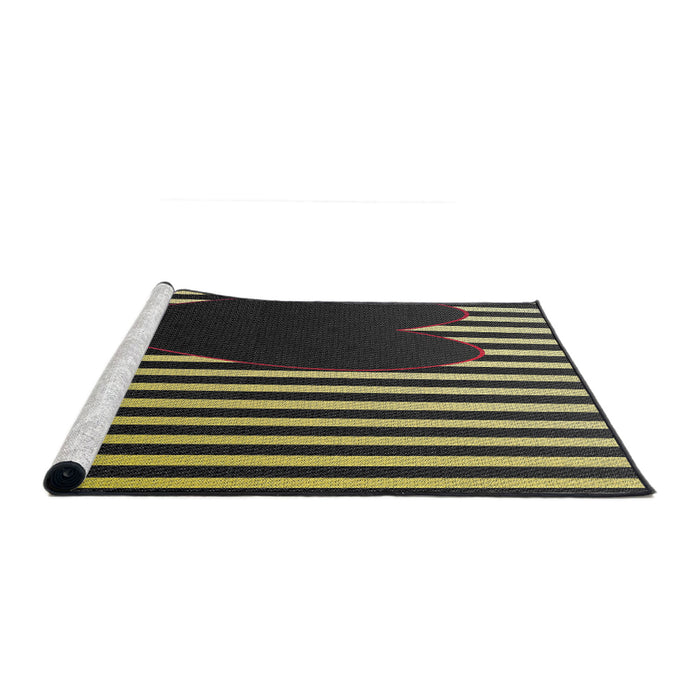 Serging Thickness of Machine Washable Transitional Brass Green Rug, wshpat2582