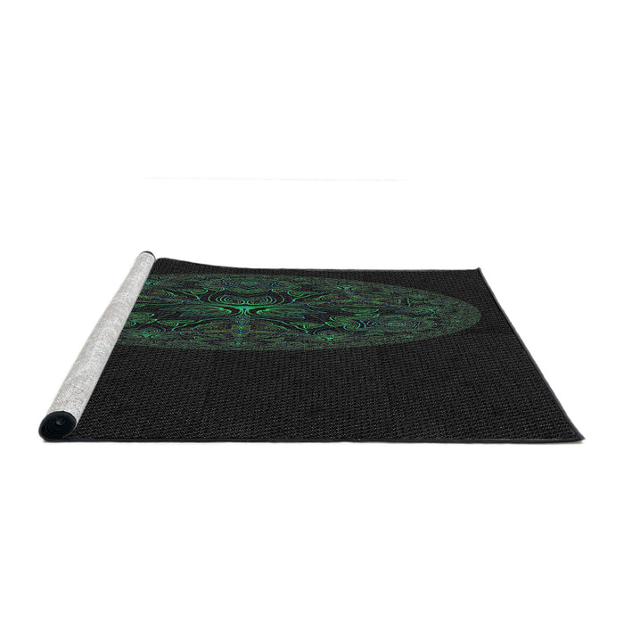 Serging Thickness of Machine Washable Transitional Black Rug, wshpat259