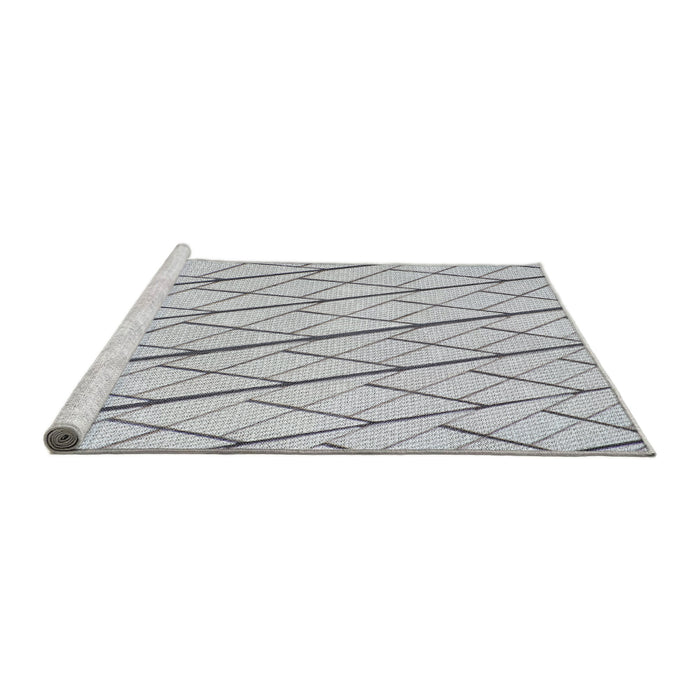 Serging Thickness of Machine Washable Transitional Grey Gray Rug, wshpat2629