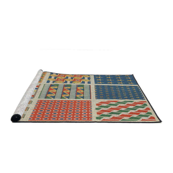 Serging Thickness of Machine Washable Transitional Tan Brown Rug, wshpat2678