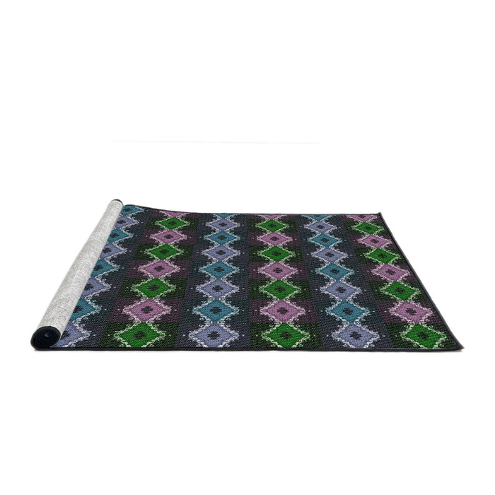 Serging Thickness of Machine Washable Transitional Charcoal Black Rug, wshpat2877