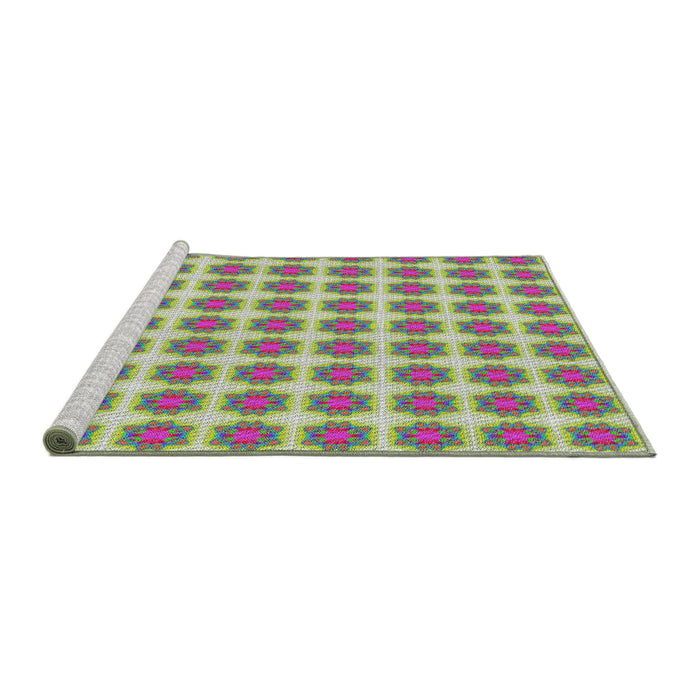 Serging Thickness of Machine Washable Transitional Green Rug, wshpat2889