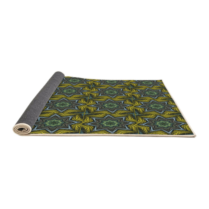 Thickness of Patterned Dark Forest Green Novelty Rug, pat2898