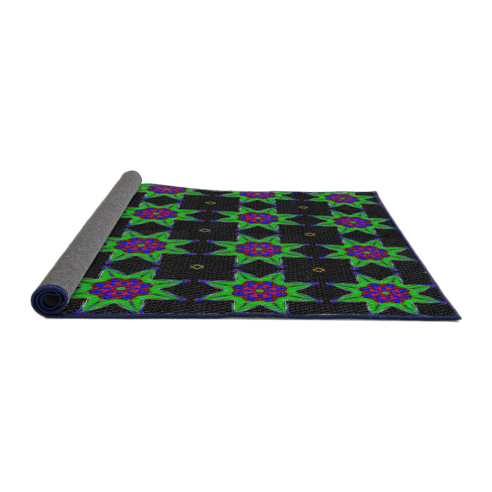 Thickness of Patterned Pine Green Novelty Rug, pat2905
