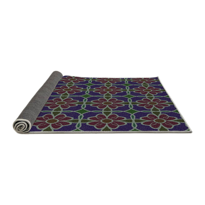 Thickness of Patterned Silver Gray Novelty Rug, pat2936