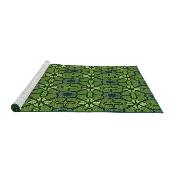 Serging Thickness of Machine Washable Transitional Green Rug, wshpat2983