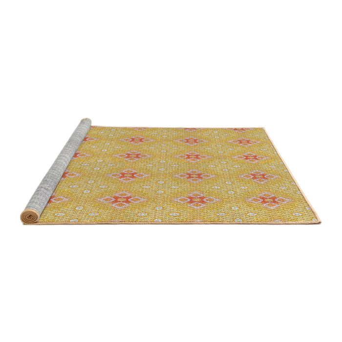 Serging Thickness of Machine Washable Transitional Chrome Gold Yellow Rug, wshpat3079